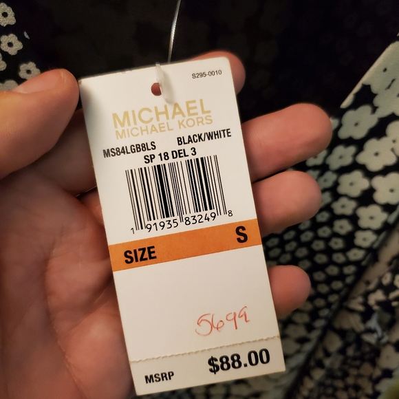 NWT Women's Michael Kors Top Small - Picture 3 of 4